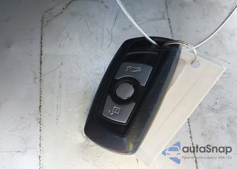 2015 BMW 328I xDrive из США, поврежденный, VIN WBA3B5G57FNS17026